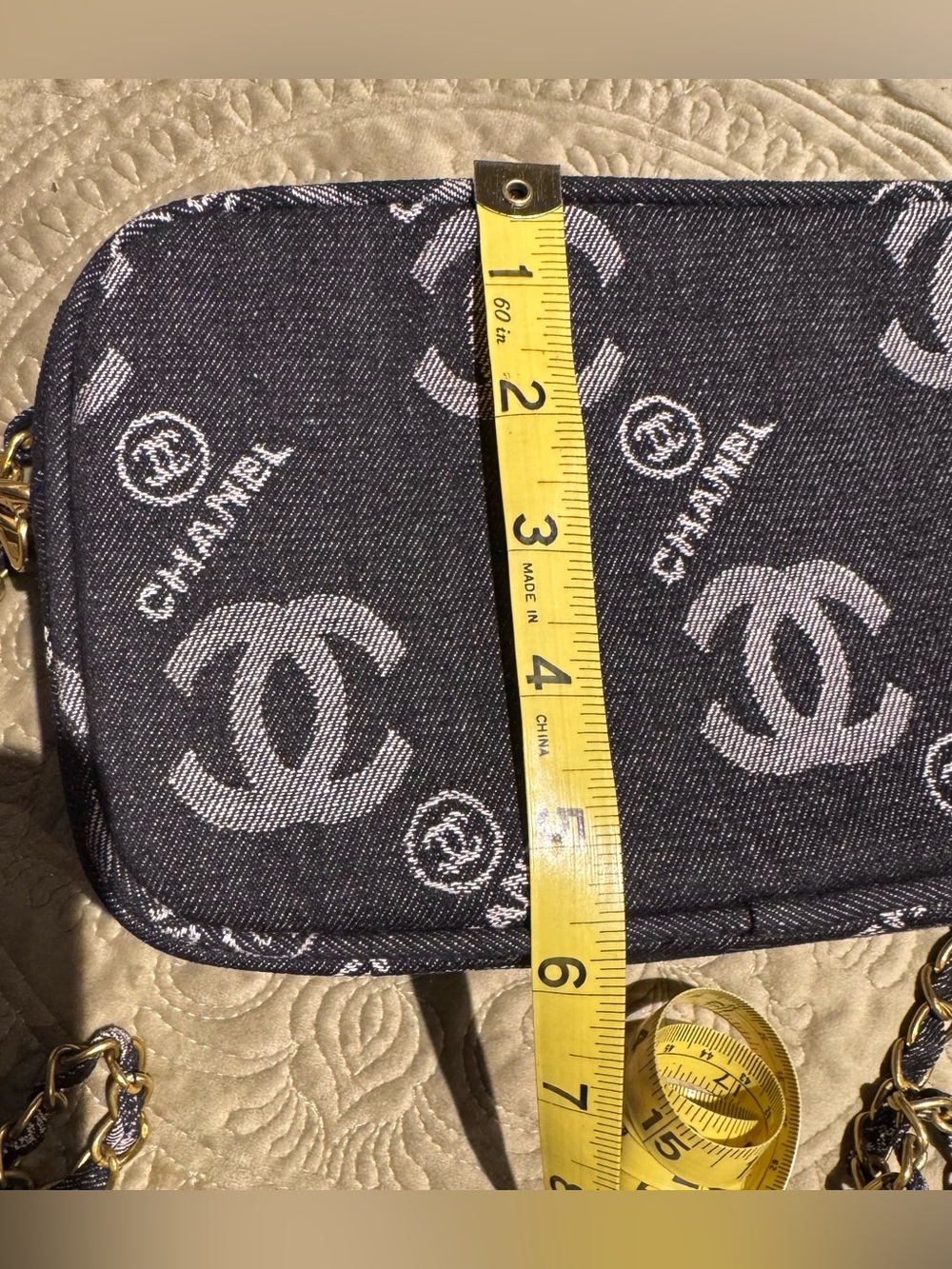 GWP-Chanel beauty Black and Gray Crossbody Bag with Gold Chain - Picture 4 of 8